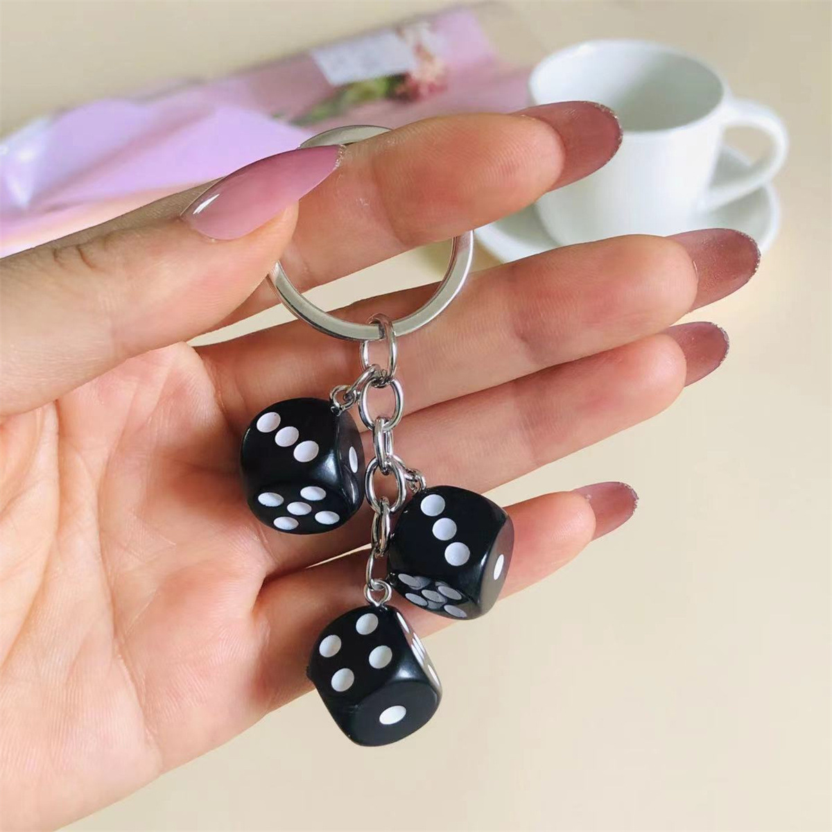 Niedliche 3d Würfel Schlüssel  – Gaming Accessories Men Bewertung und Preis